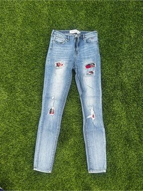 Gypsy Warrior Size 3 Plaid Patch Distressed Skinny Jeans